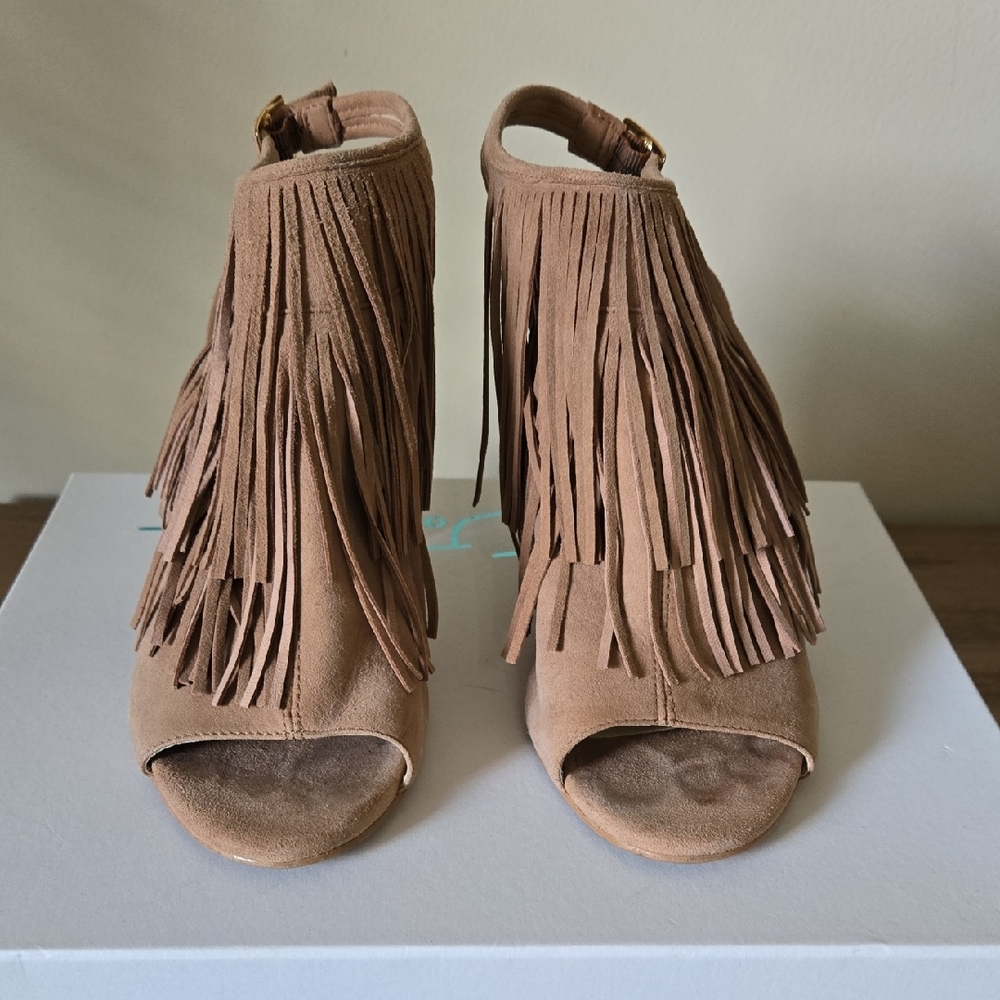 Vince Camuto Tan Suede Fringe Heels